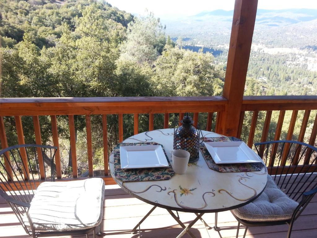 Yosemite Sierra View Bed & Breakfast Oakhurst Exterior photo